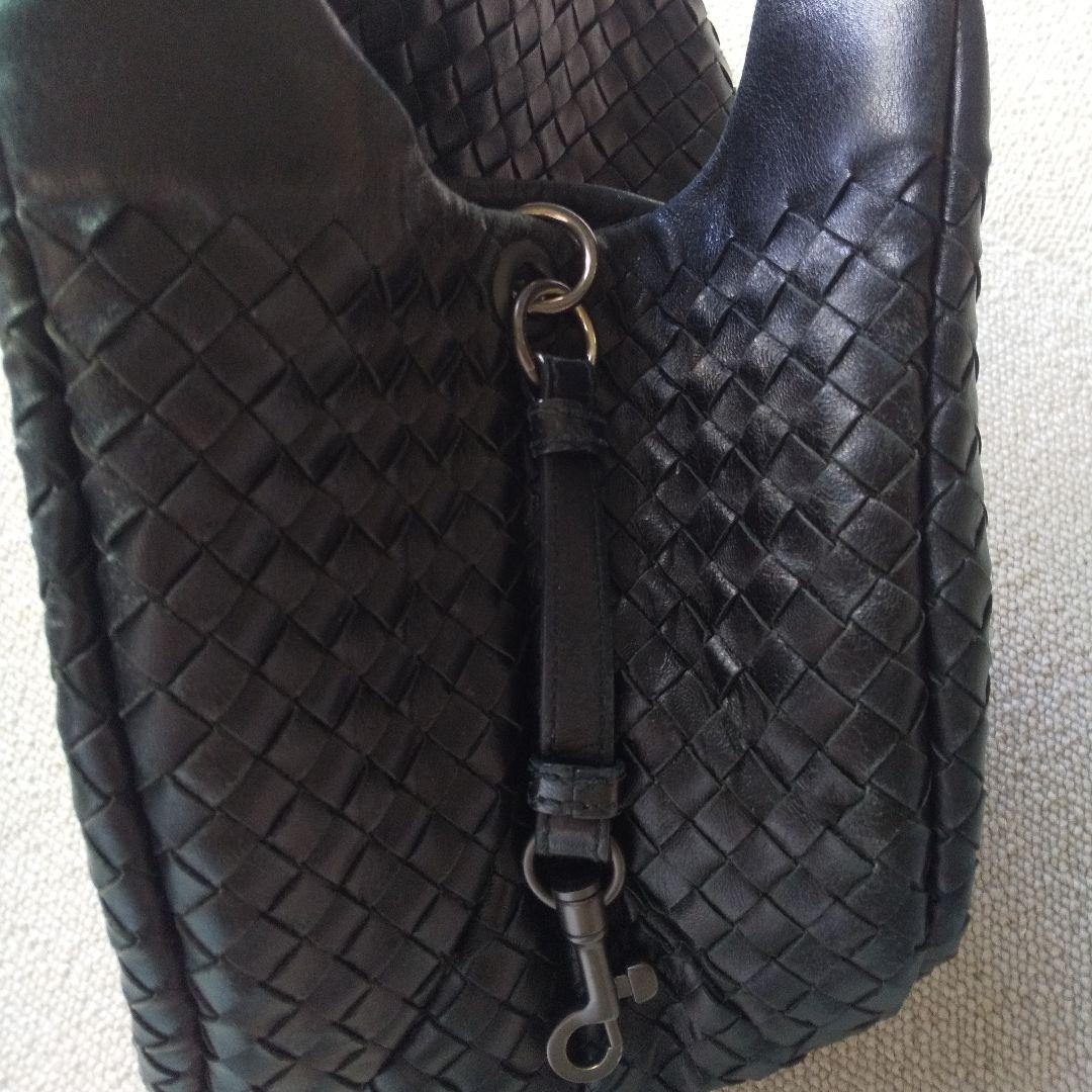 ボッテガ・ヴェネタ ブラックショルダーバッグ