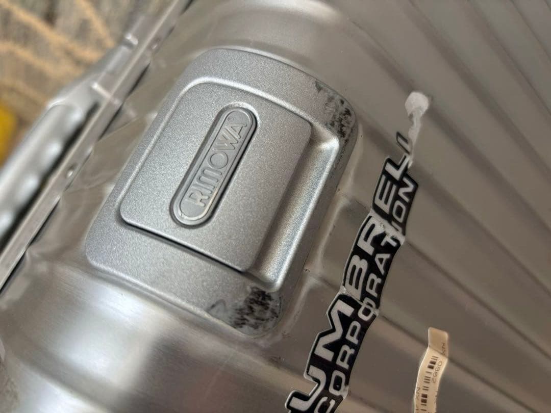 RIMOWA リモワ アルミ 大型 スーツケース シルバー（キャスター1つ欠損）