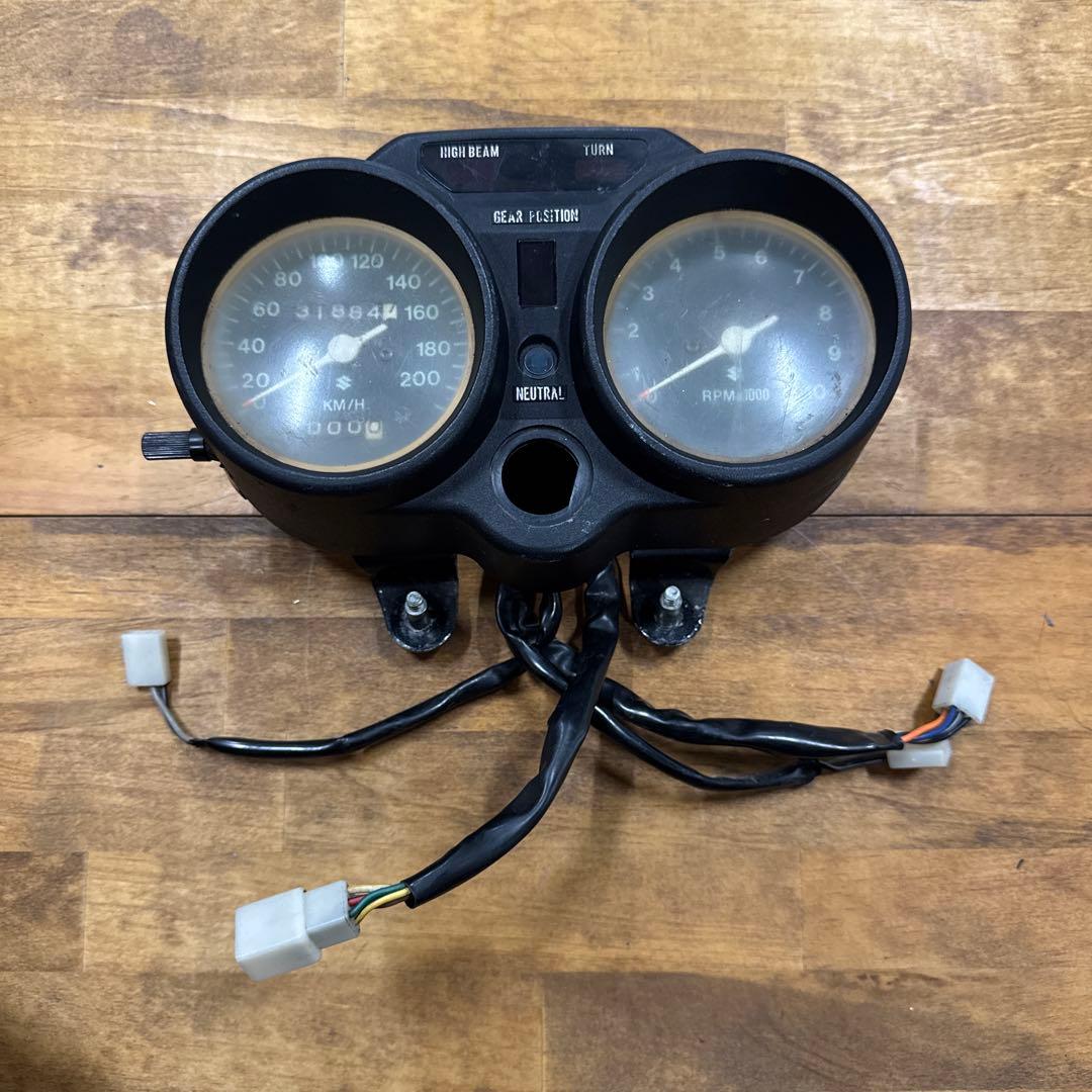 【希少当時物】　スズキ純正　GT380 メーター実働品　①