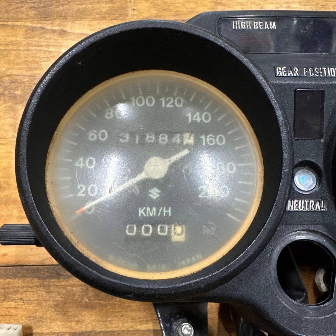 【希少当時物】　スズキ純正　GT380 メーター実働品　①