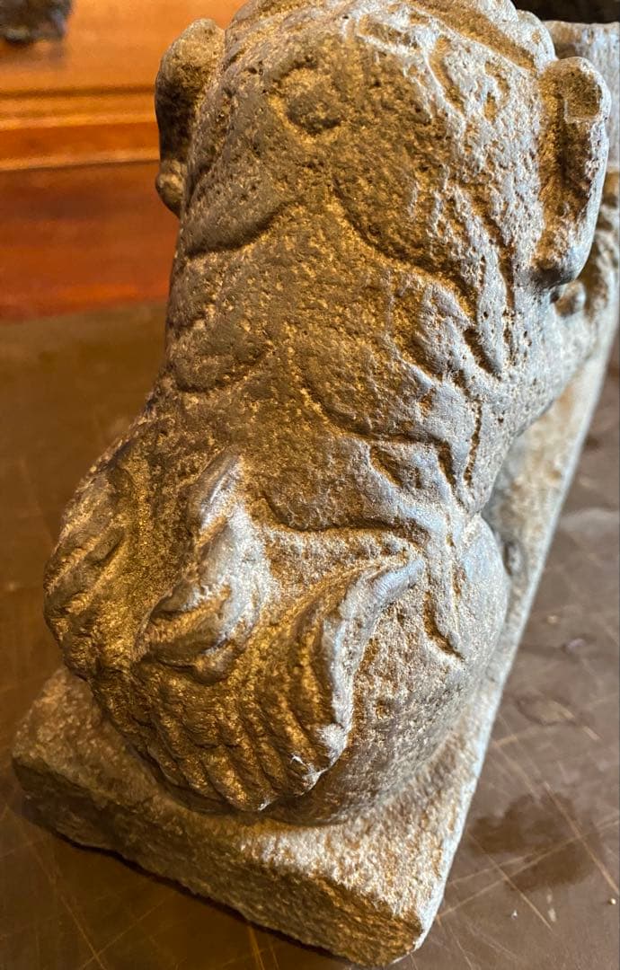 中国　石材彫刻　獅子・ヴィンテージ　レア ・観葉植物・一輪挿し・中国　台湾茶器