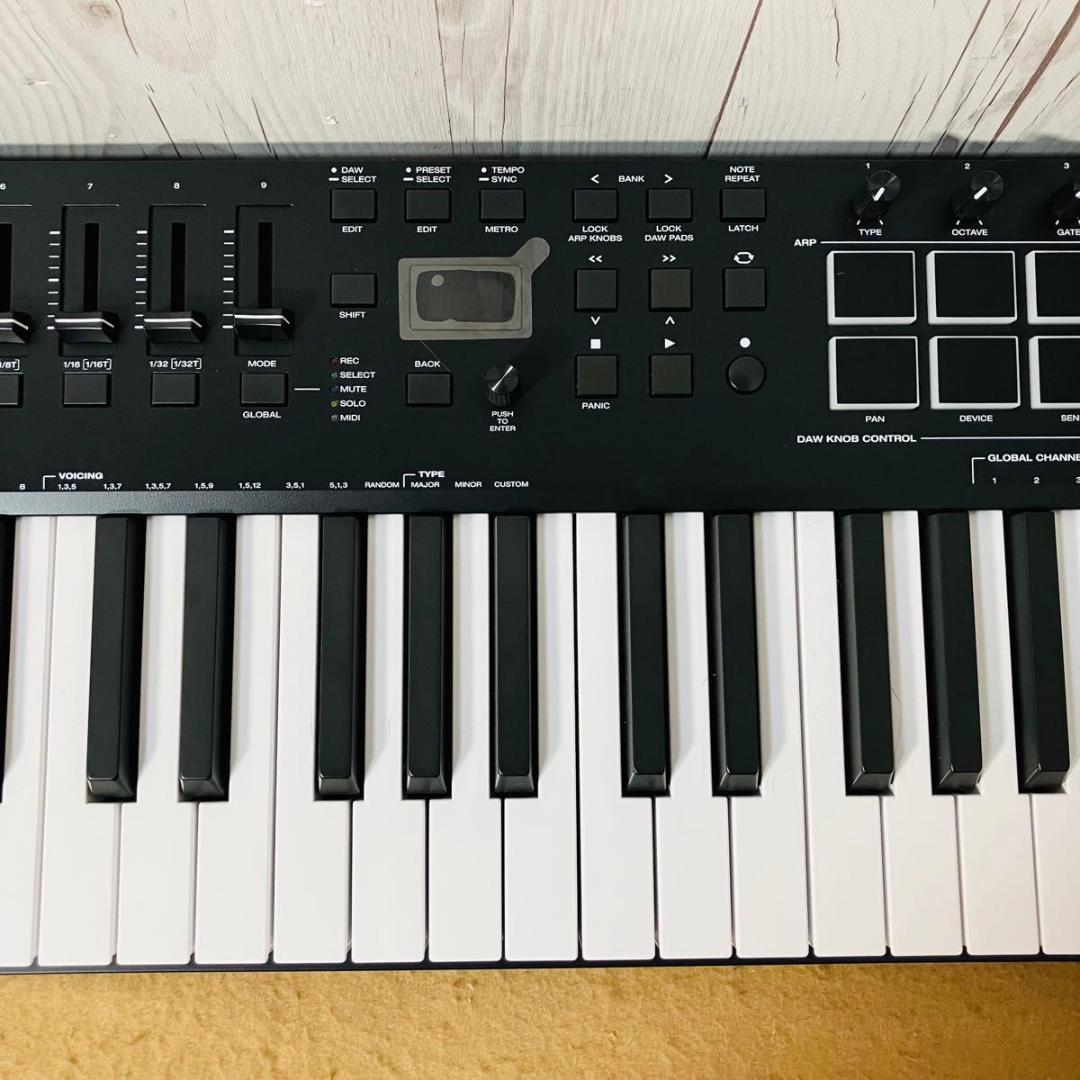美品 M-AUDIO MIDIキーボード OXYGEN PRO49 ソフトケース