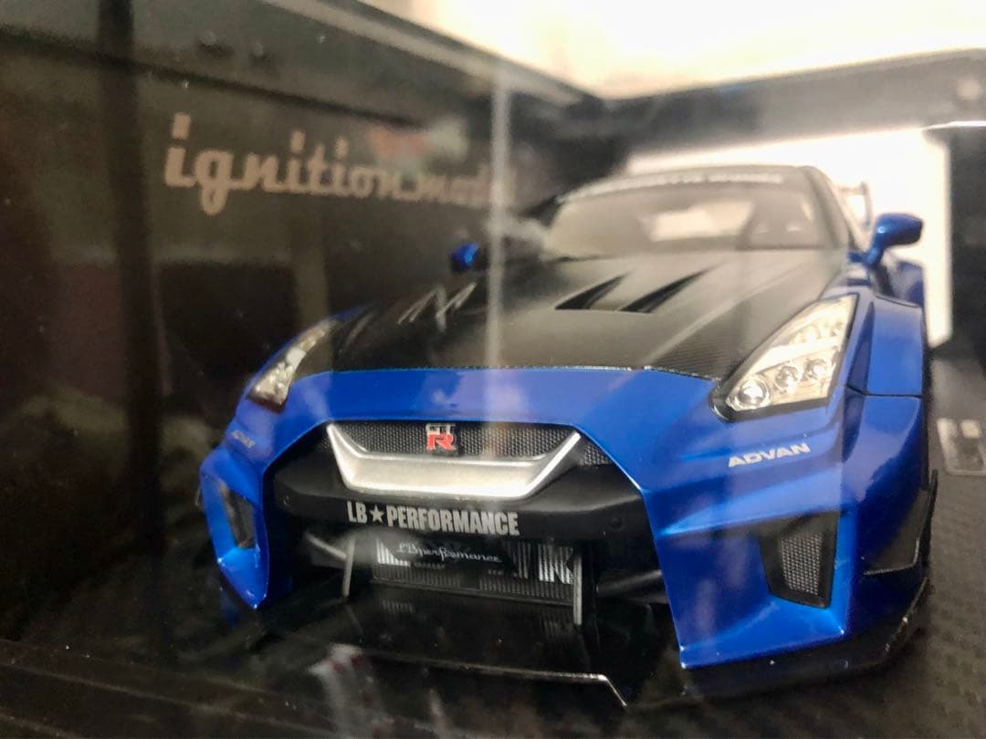Nissan GT-R 1/18 ignition model LBワークス