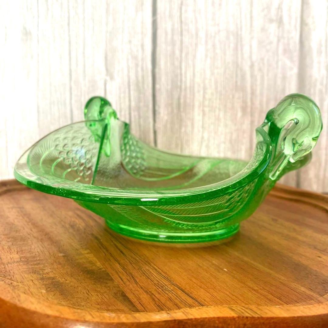 ウランガラス　スワン　キャンディディッシュ