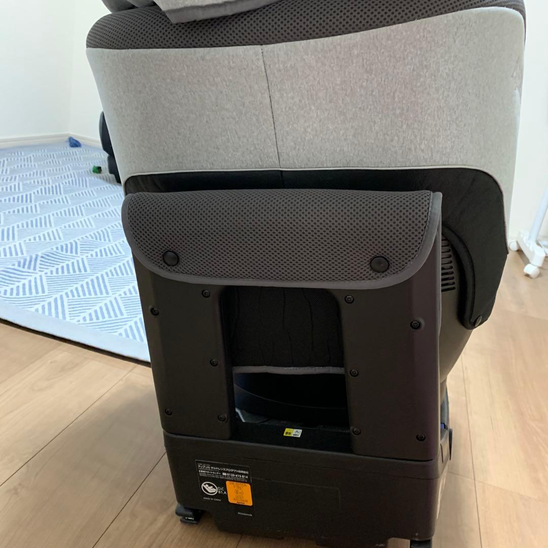 Aprica ISOFIX チャイルドシート グレー