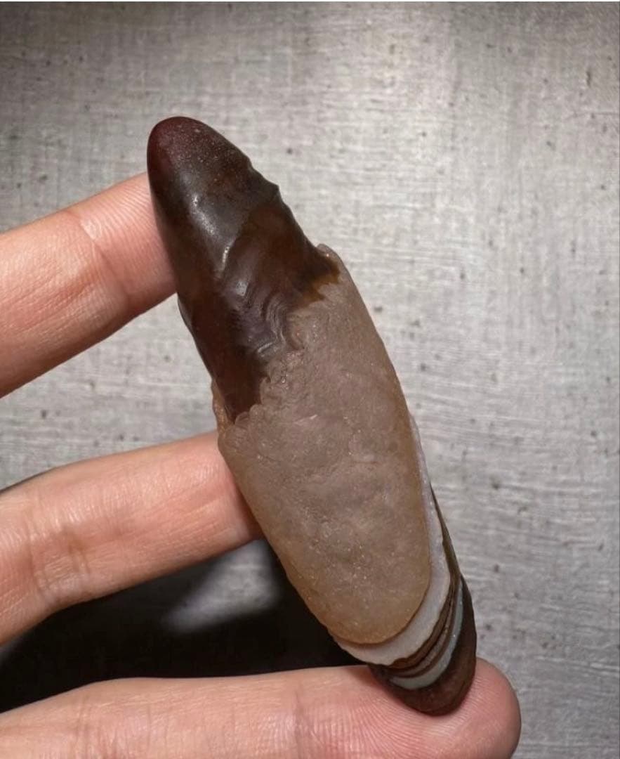 アラシャンゴビアゲート　蒙古瑪瑙　原石　水石　翡翠　オパール　根付　天珠 勾玉