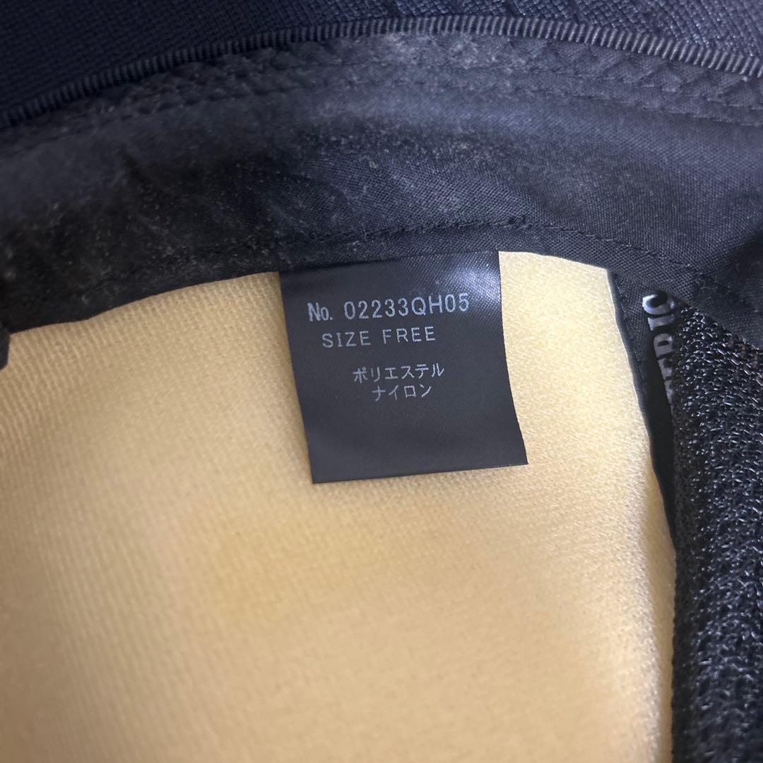 Hysteric トラッカーキャップ 黒/白