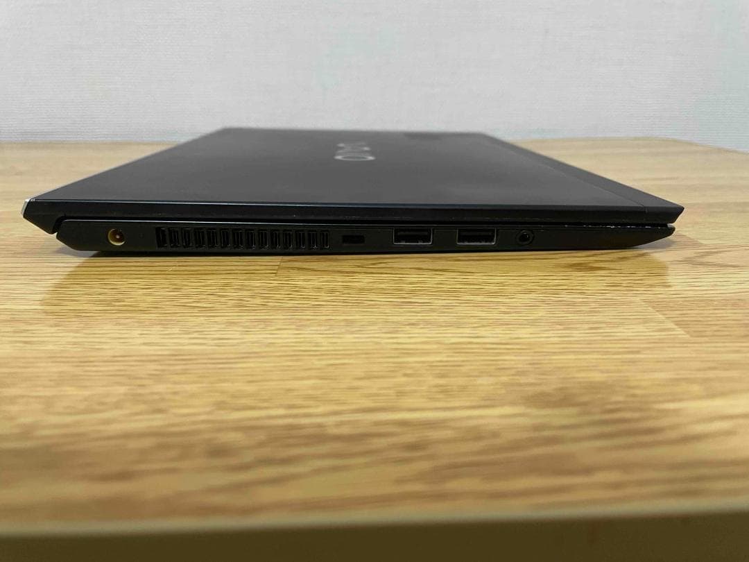 1*2様 軽くて薄くすぐ使えるSONY VAIO Win11/SSD256GB/