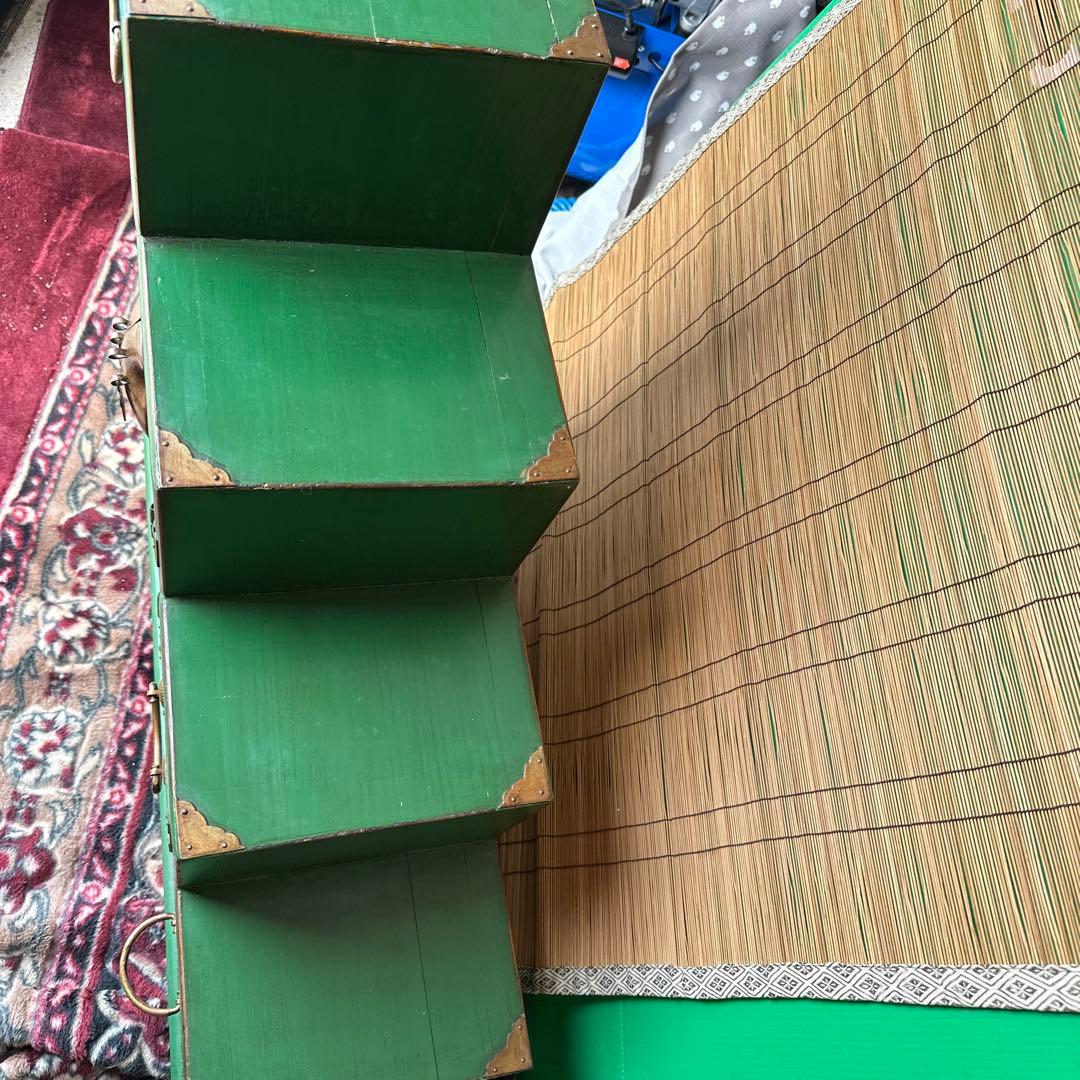 階段型木製タンス グリーン