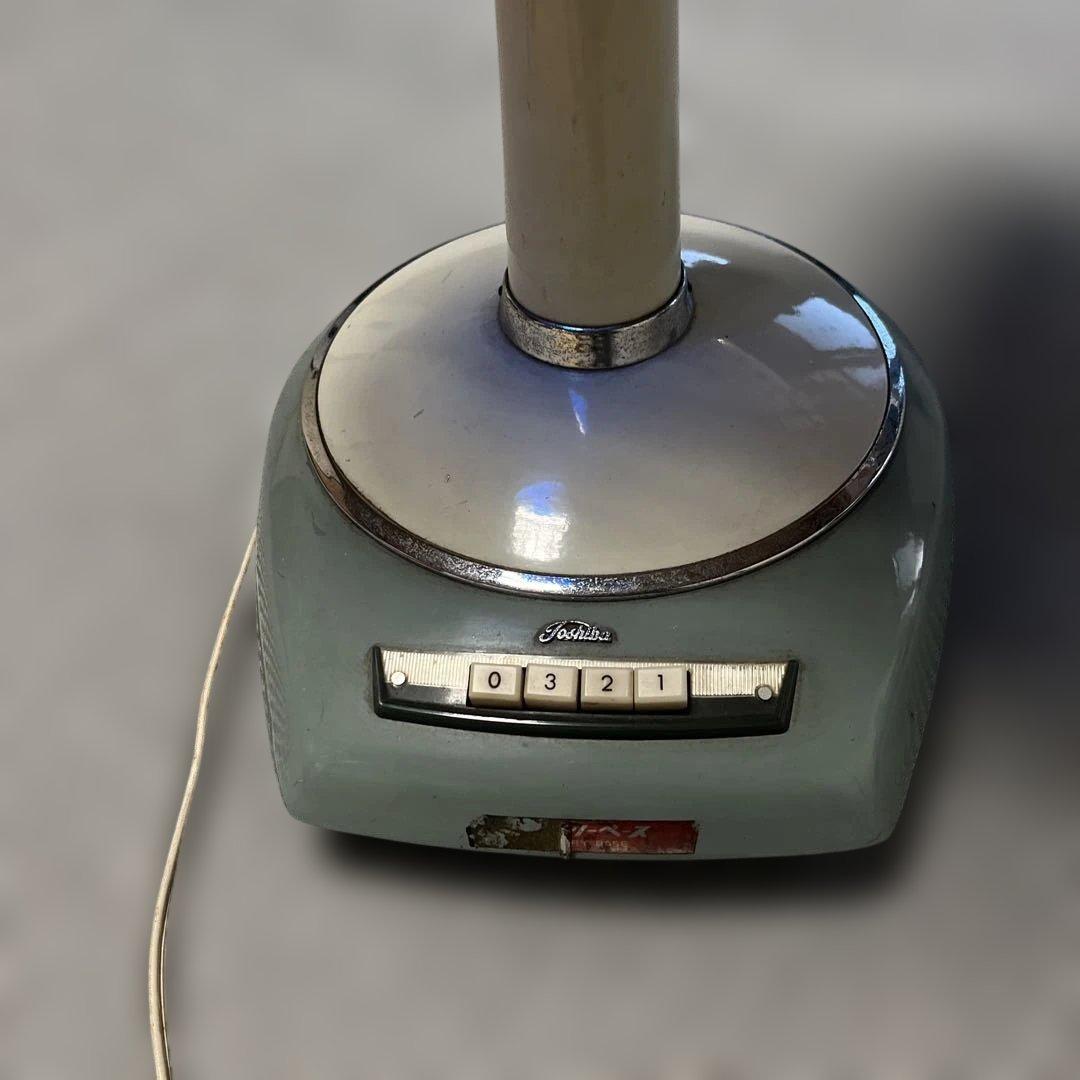 東芝　昭和レトロ　家庭用扇風機 メタルフレーム 青い羽根