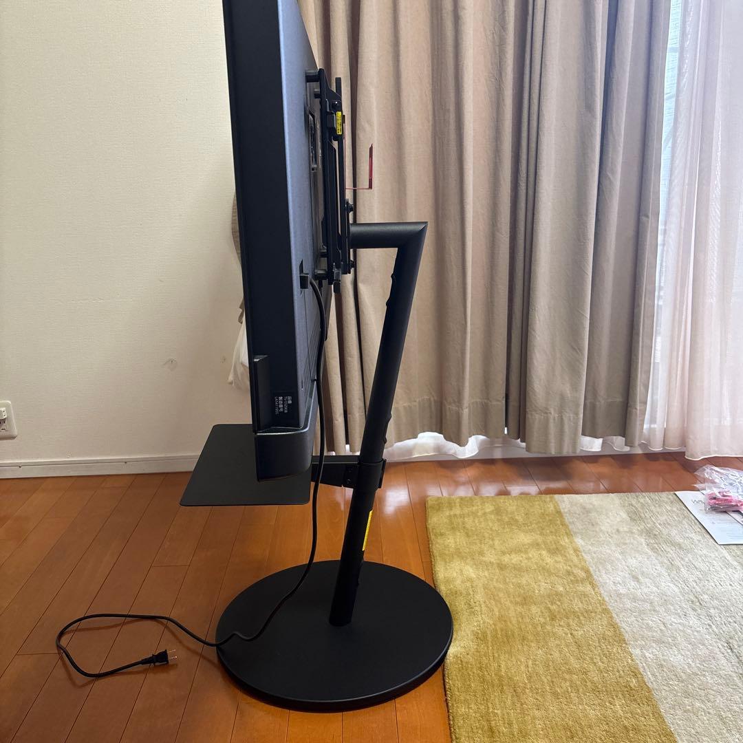 美品　WALLテレビ台 24～55V型対応　ブラック　キャスター付