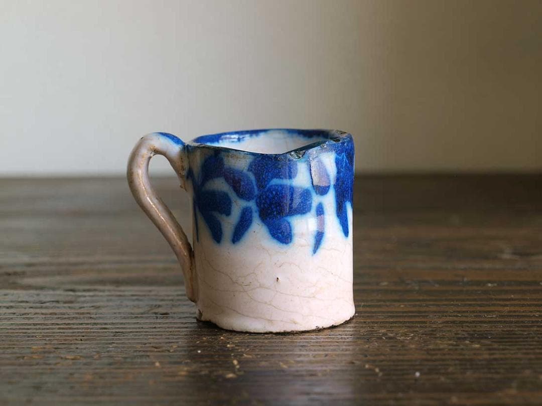 青い模様の小さなカップ マニセス ムエル ブリュロカップ スペイン古陶/J981