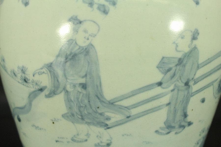 中国美術 青花 染付 人物紋 壷 高23.5cm(LC642)