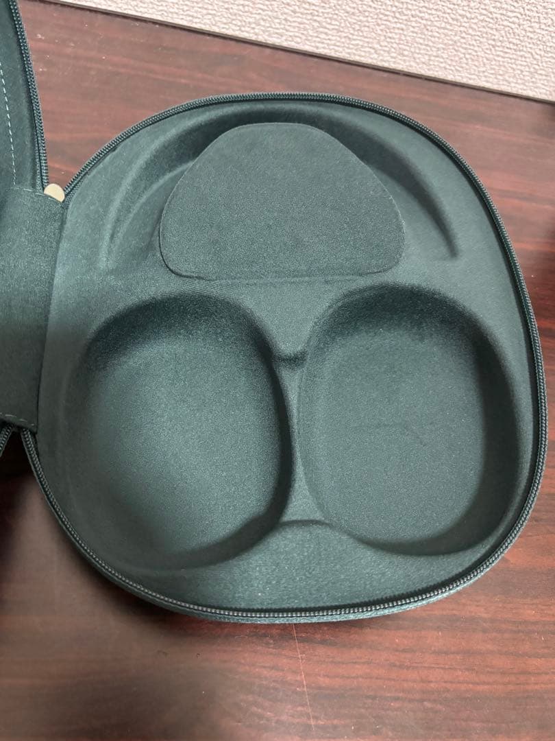 Bowers & Wilkins PX8 ダーク・フォレスト