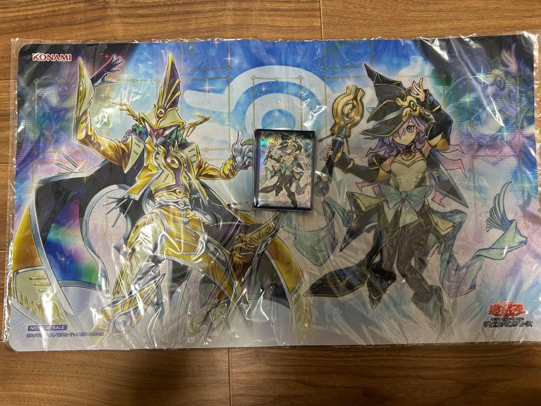 遊戯王　幻惑の見習い魔術師　スリーブ&プレイマット遊戯王の日　未開封