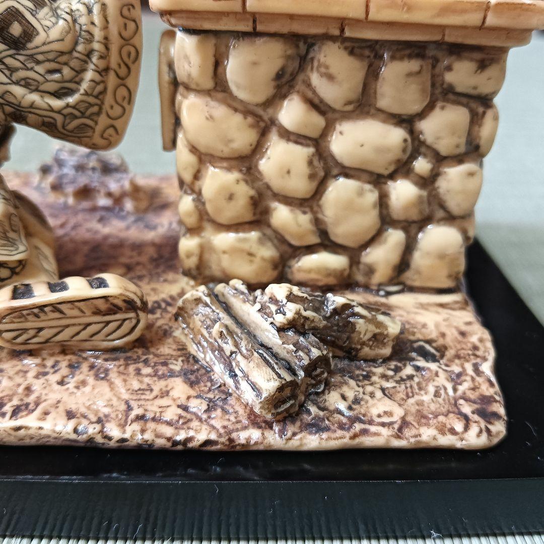 置物　雅俊　工芸品　マンモス牙　河馬牙　僧侶　僧　牙　彫刻　根付　古美術