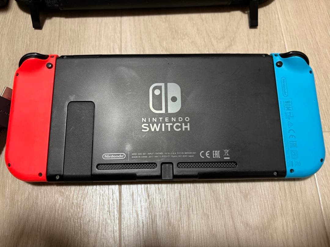 Nintendo Switch 本体 各種備品・64GBメモリ・ケース付