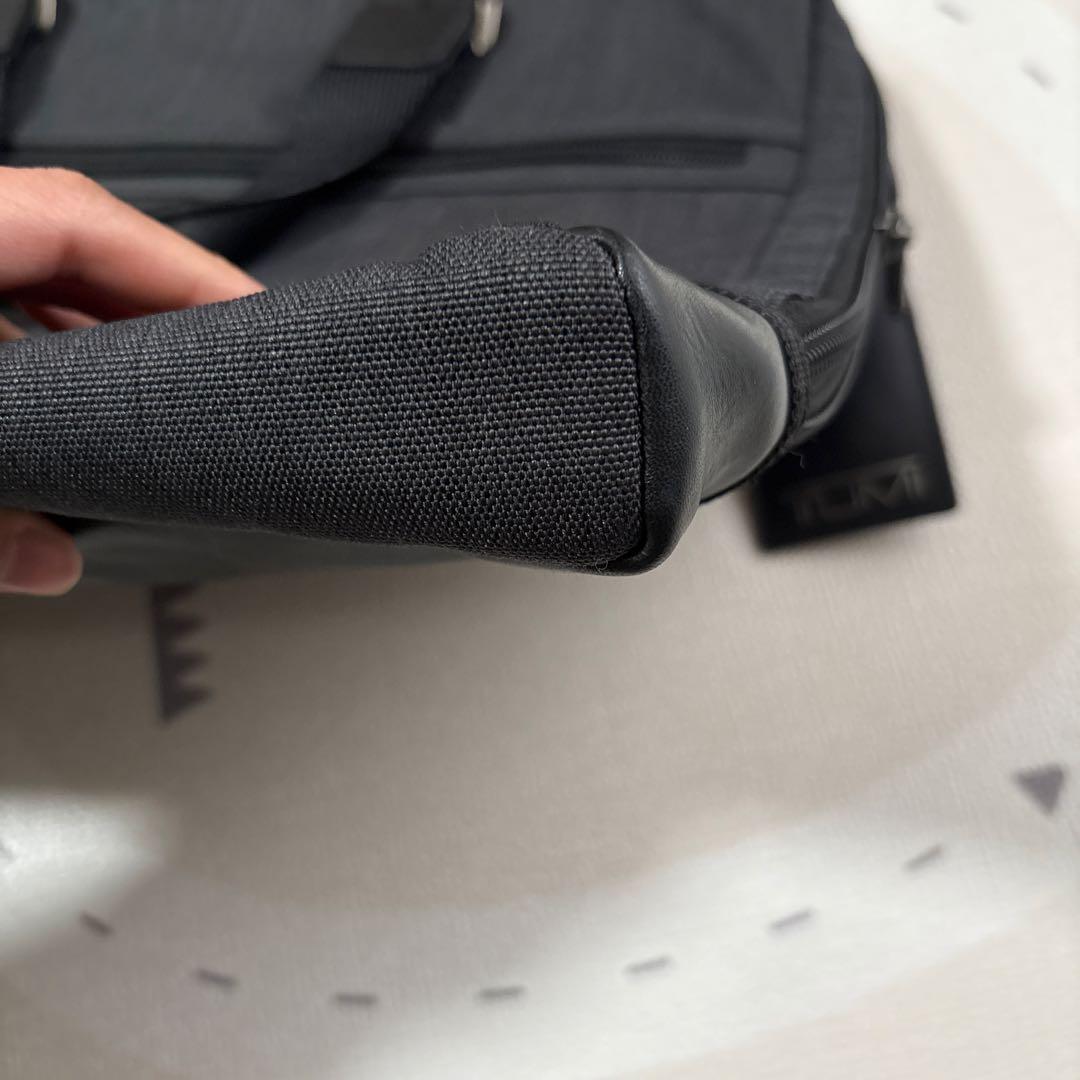 TUMI ブラック ビジネスバッグ