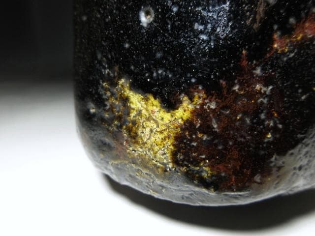 楽吉左衛門九代 了入 黒茶碗／表千家十一代 碌々斎 書付「夜花」／共箱