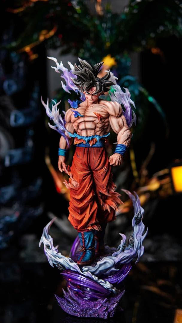 ドラゴンボール　孫悟空　身勝手の極意　ガレージキッド　フィギュア　完成品