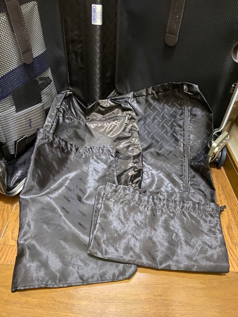 新品 旧 リモワ ルフトハンザ プライベートジェット 67L チタニウム