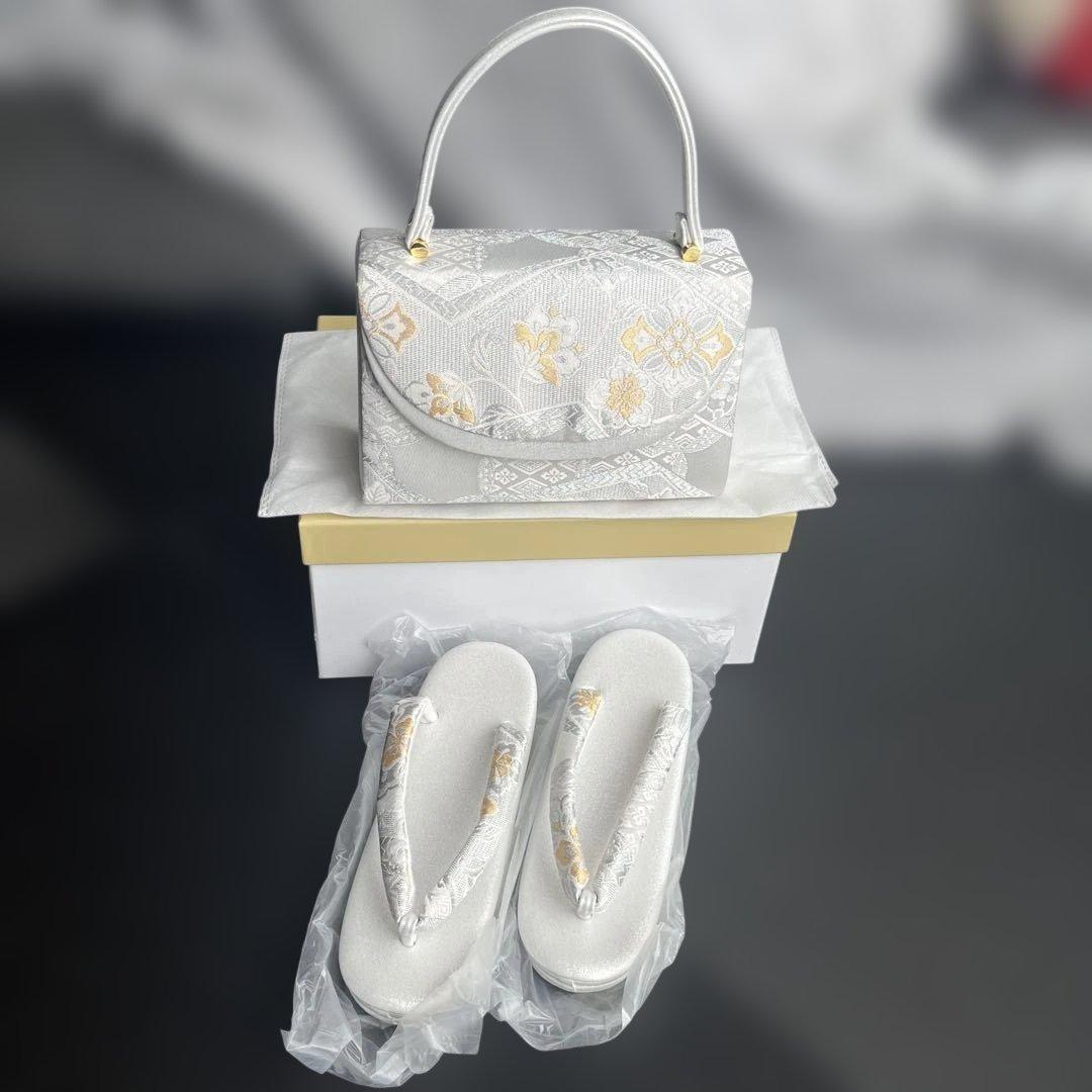 シルバーホワイト刺繍バッグと草履セット 帯地 カブセ