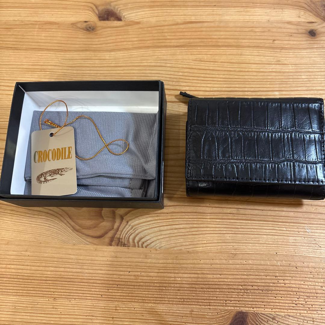 R’s shop　新品　本革クロコダイルレザー 二つ折り財布 ブラック