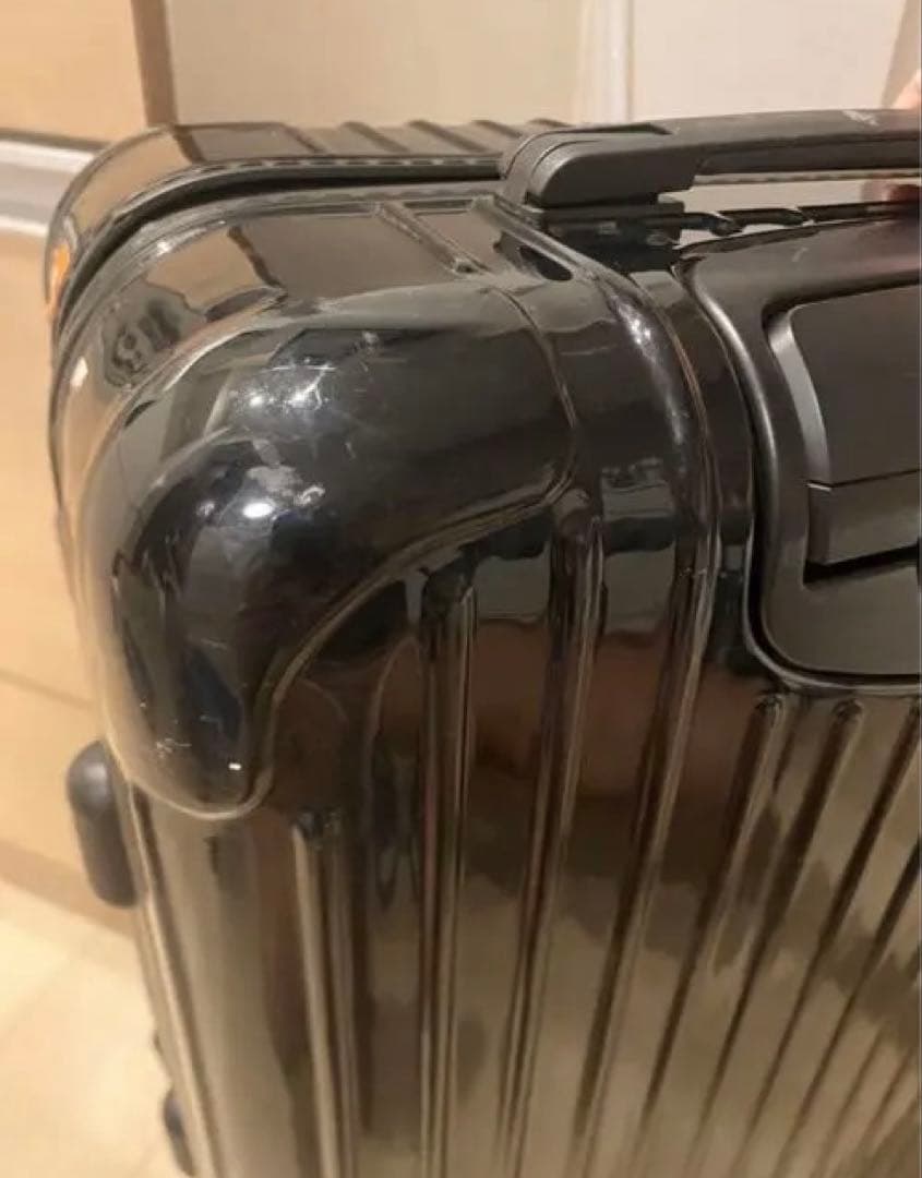 RIMOWA リモワ スーツケース 63L エッセンシャル　チェックインM