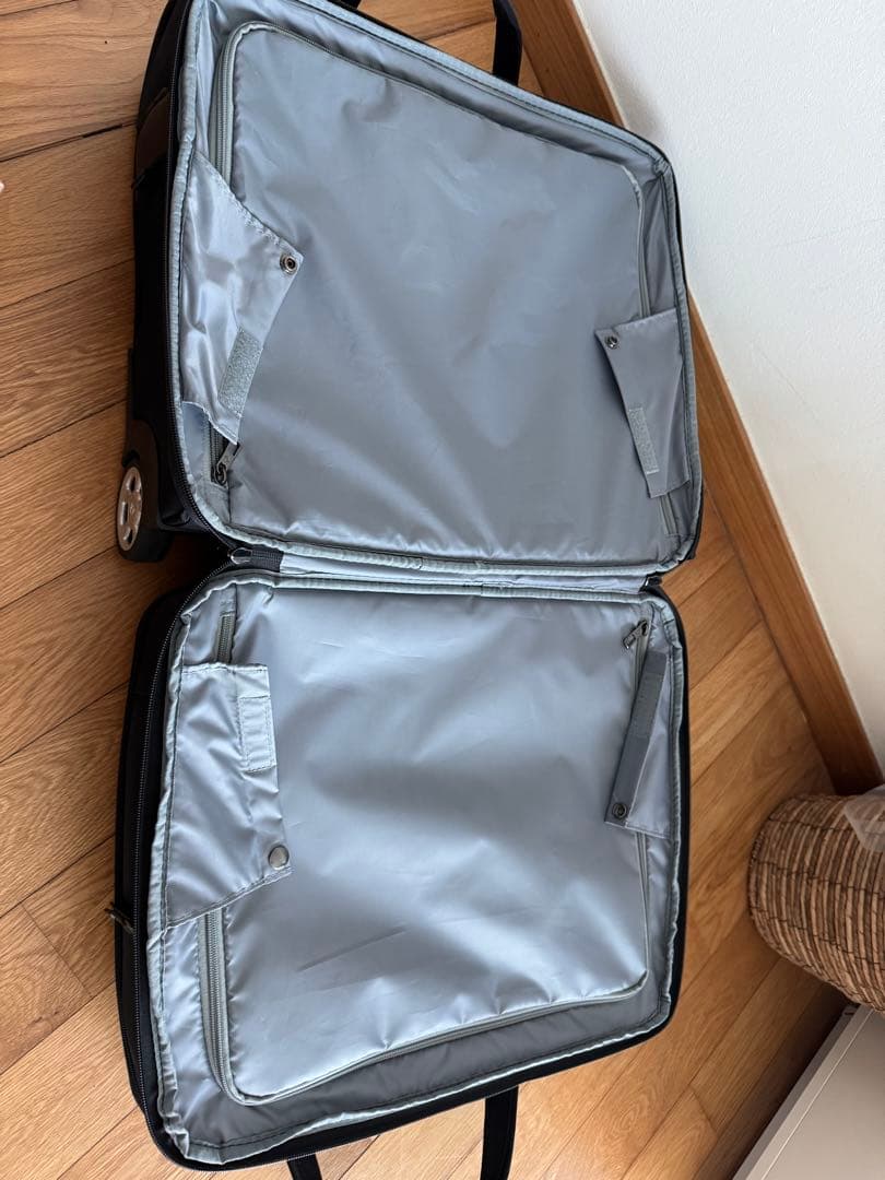 Samsonite スペクトロライト3 ローリングトート17.3インチ　ブラック