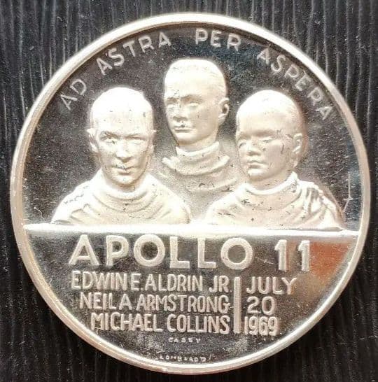 Apollo11純銀　メダル　　貨幣　銀製　発行記念　公式記念　銀盃　銀杯