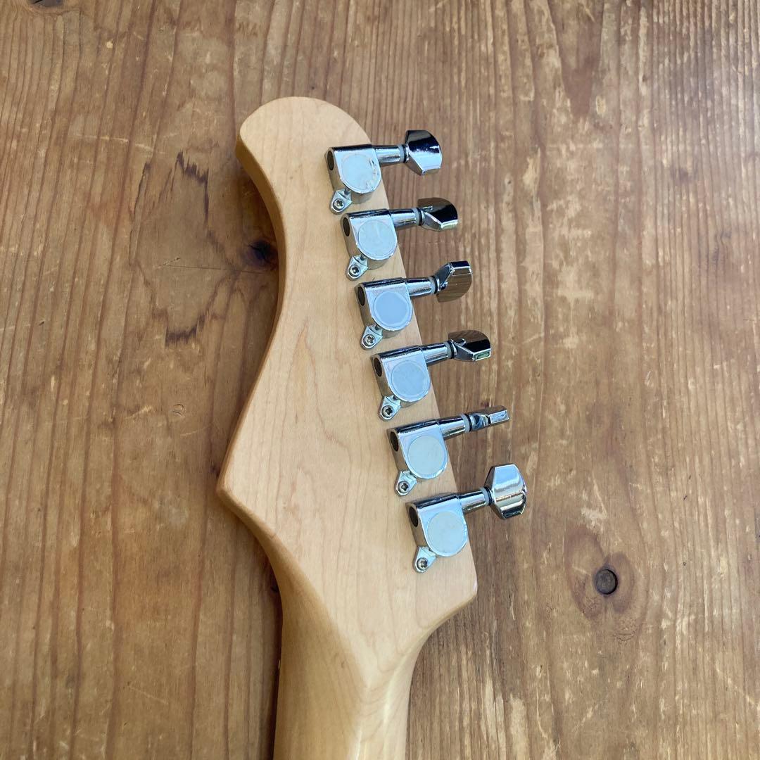 Bacchus バッカス　エレキギター