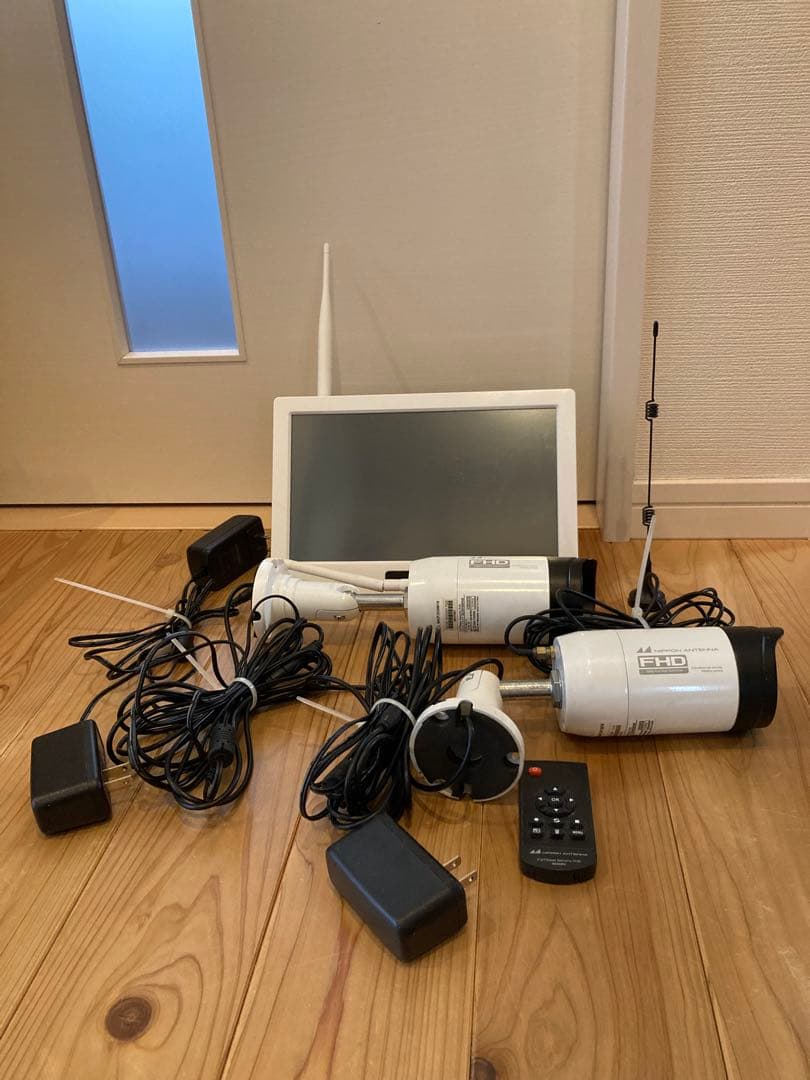 日本アンテナ 防犯カメラ ワイヤレスモニター FHD SC05STと増設カメラ