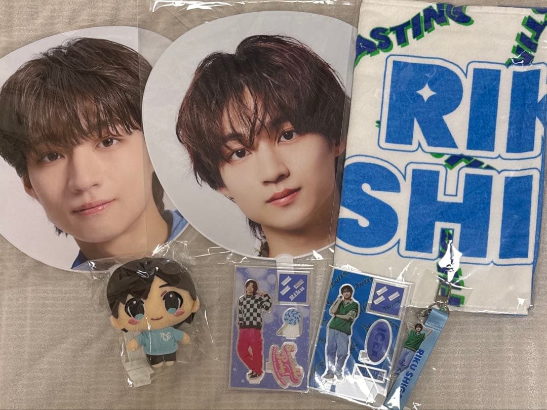 志賀李玖ICEx BOKUNCHI ぬいぐるみ うちわタオルアクスタストラップ