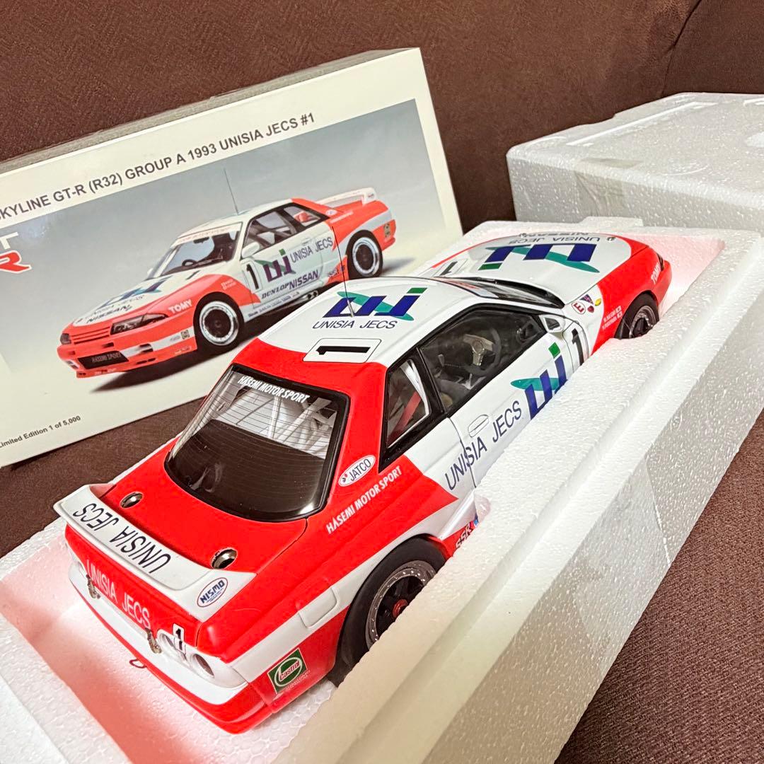 AUTOART SKYLINE GT-R (R32) ミニカー1:18