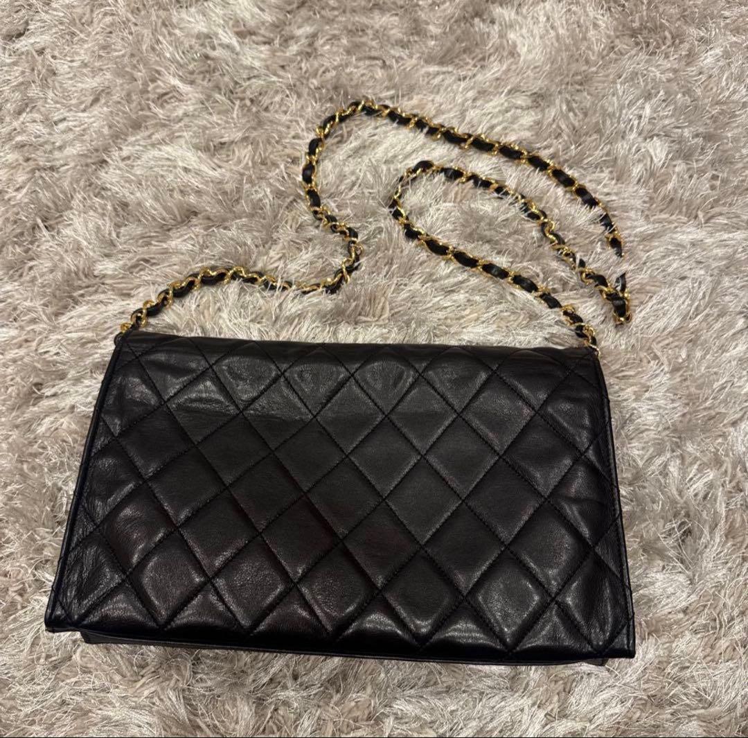 CHANEL ブラック キルティング ショルダーバッグ