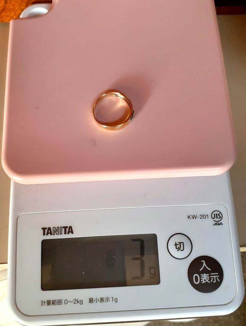 新品未使用18K リング 緑色エメラルド付き　15号サイズ