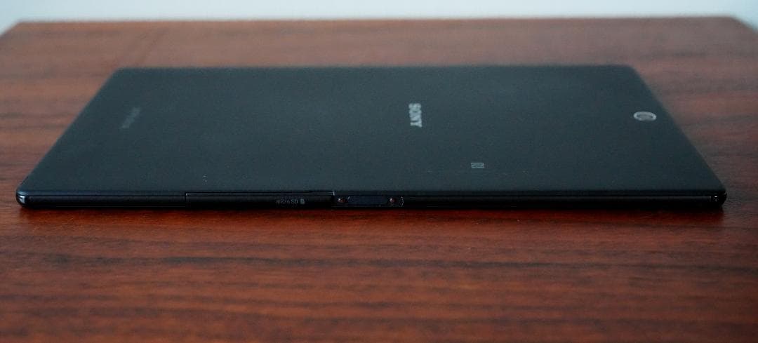 Xperia Z3 Tablet Compact　32GB Black　ソニー