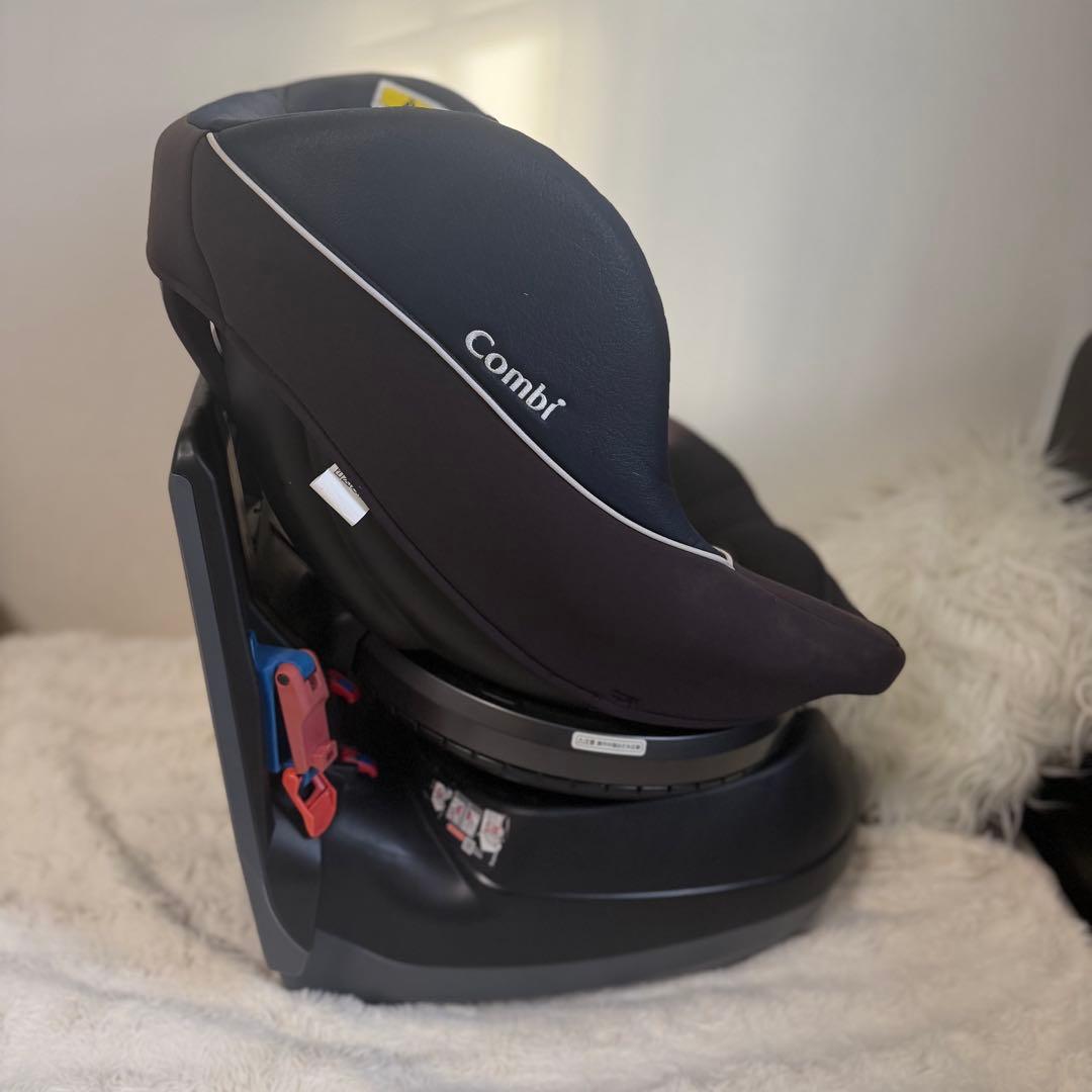 【西松屋限定】コンビ Combi ネセルターンネクスト　チャイルドシート