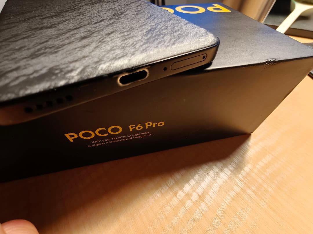 POCO F6 Pro 12GB RAM 256GB ROM ブラック　難あり