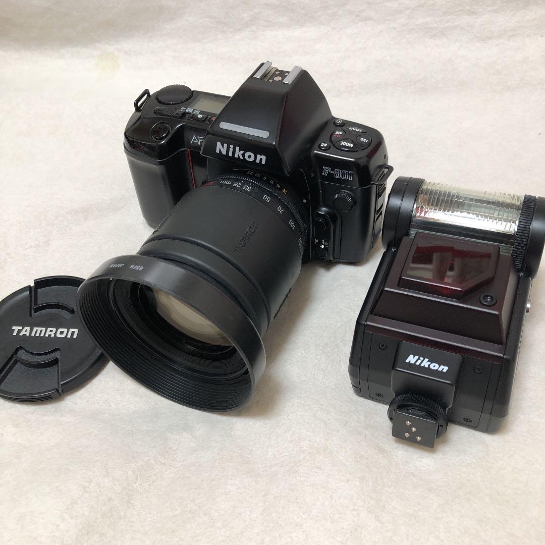 NIKON F801 タムロンズームレンズ　ストロボ付き