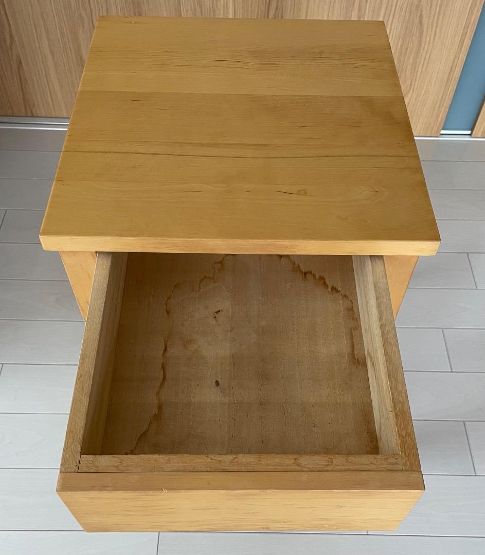 無印良品　サイドテーブル　パーチ材