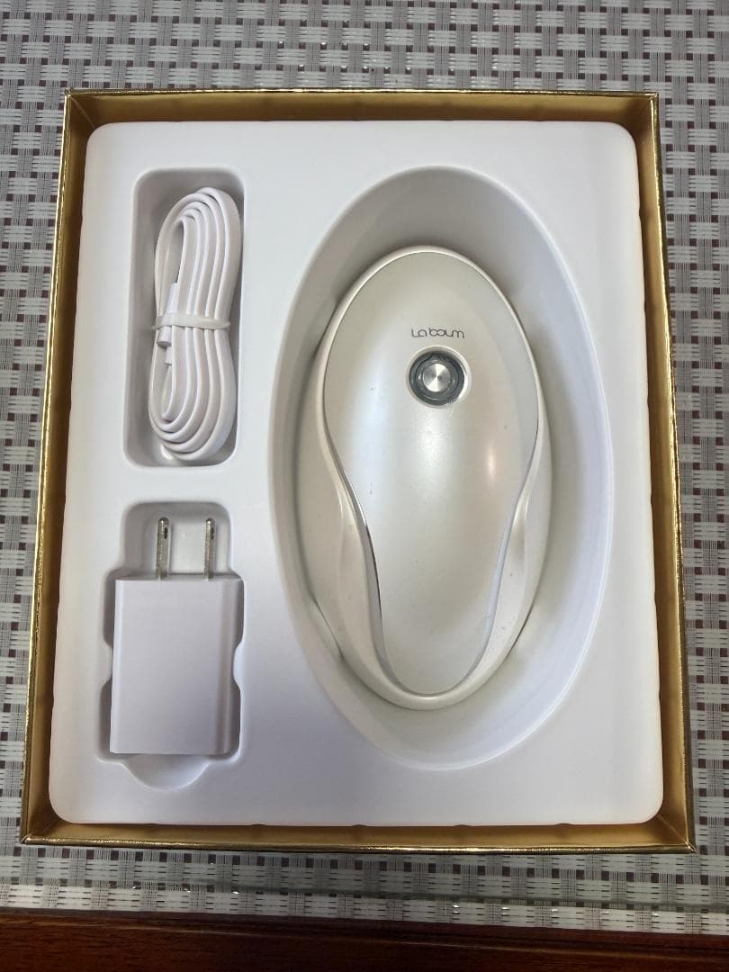 MEラボンLA-03 IKKOプロデュース美顔器