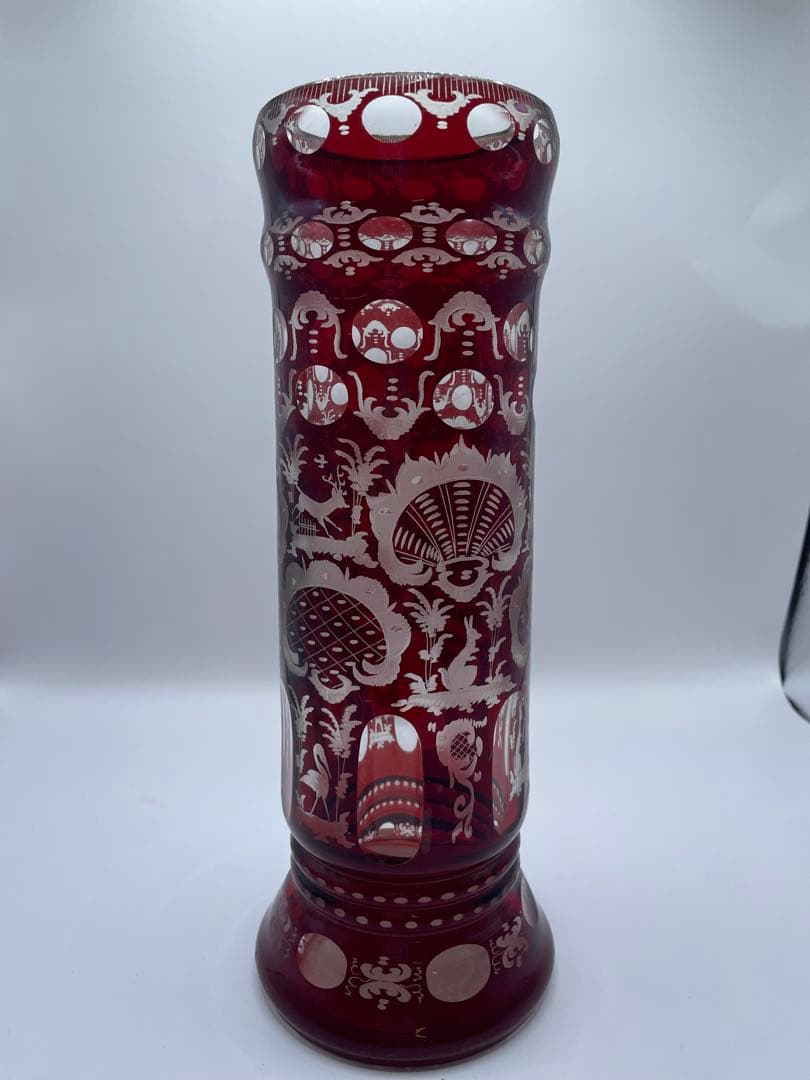 赤色エッチング装飾ガラス