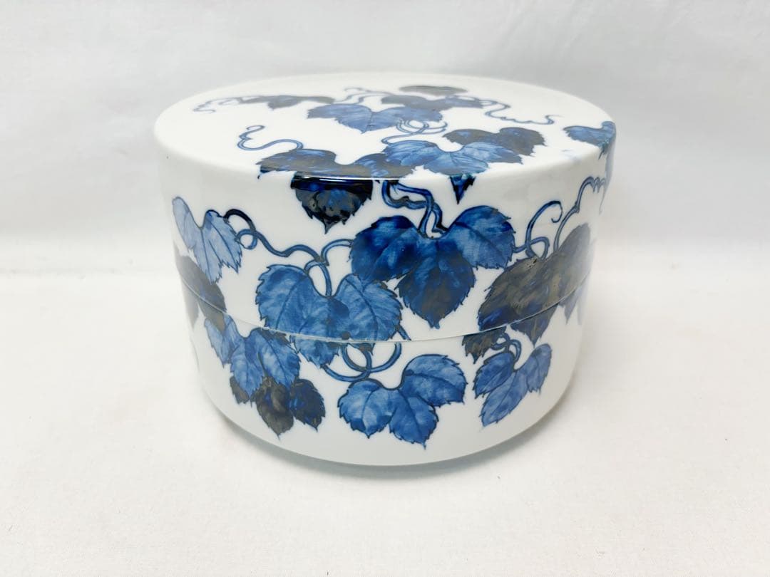 ほぼ未使用 茶道具 春甫造 染付 ぶどう絵 合子 喰籠 茶器 底印 共箱