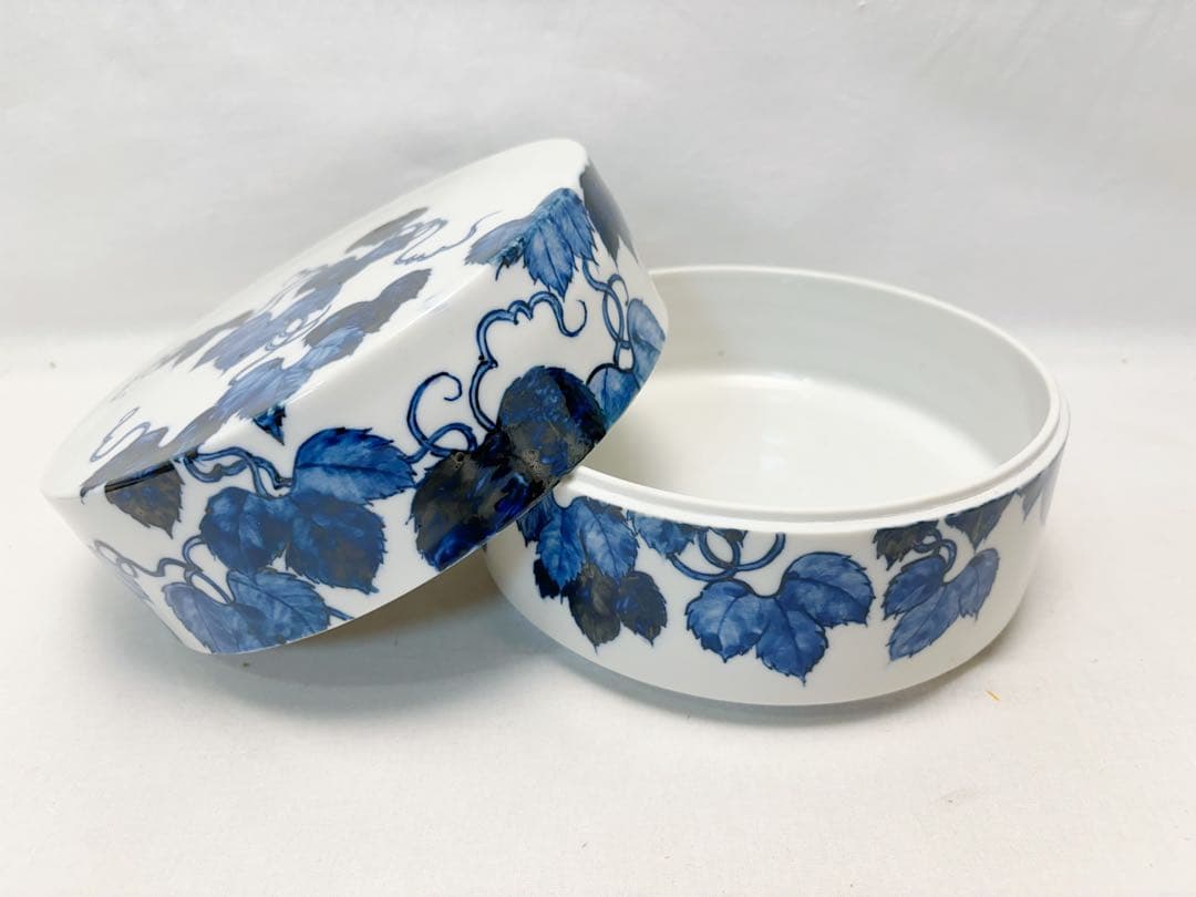 ほぼ未使用 茶道具 春甫造 染付 ぶどう絵 合子 喰籠 茶器 底印 共箱