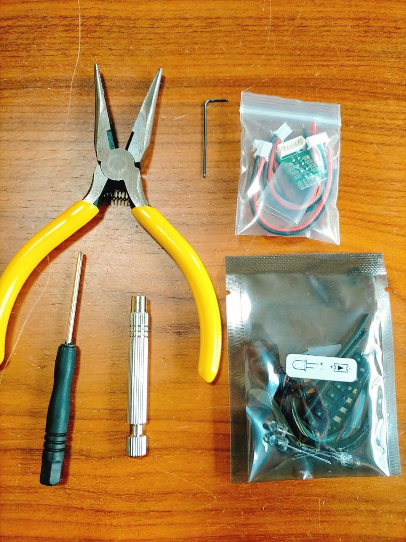 （低走行・灯火類まだ未装）1/32オーランドハンター　トヨタ　タンドラ　セット