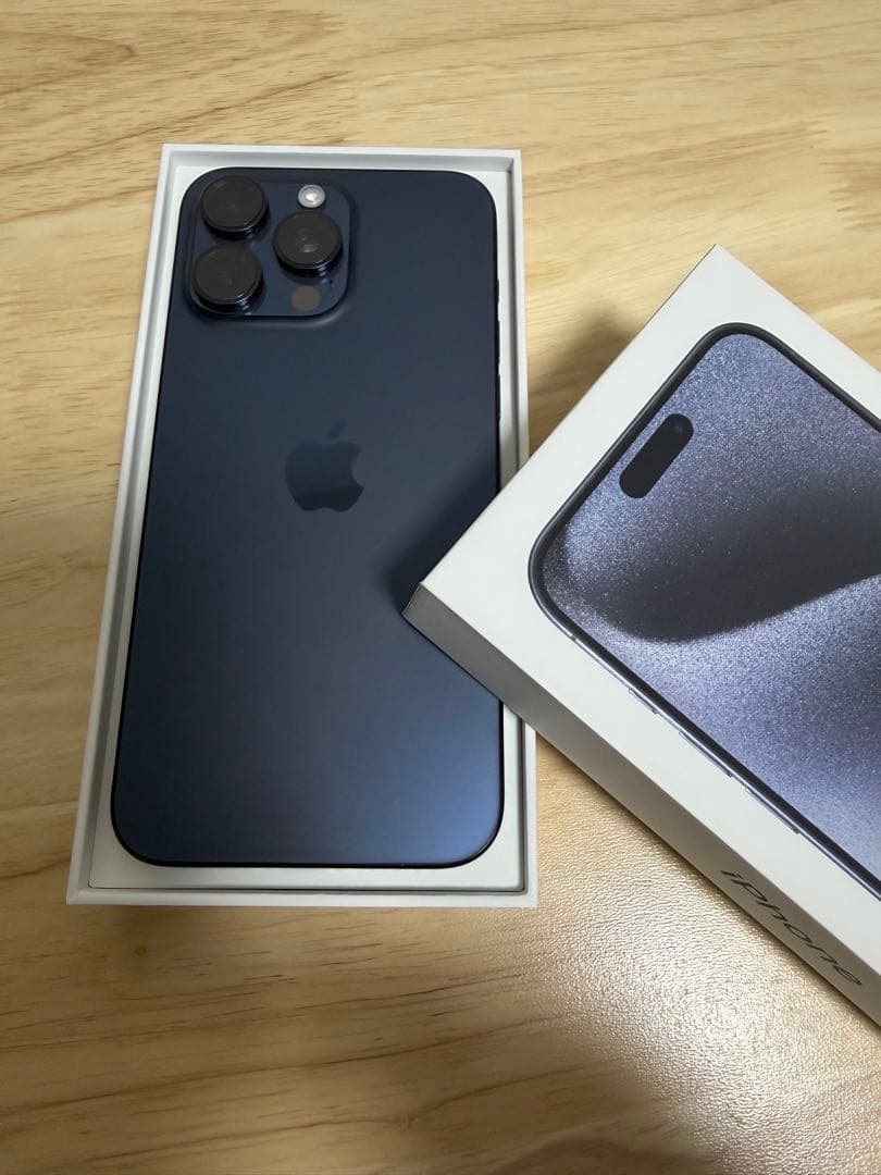Apple iPhone 15 Pro Max 256GB ブルーチタニウム
