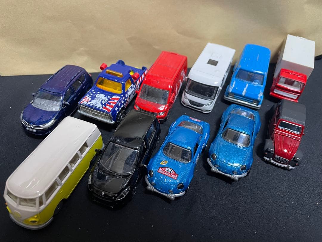 大量　マジョレット製ミニカー　まとめ売り　84台セット　1/64