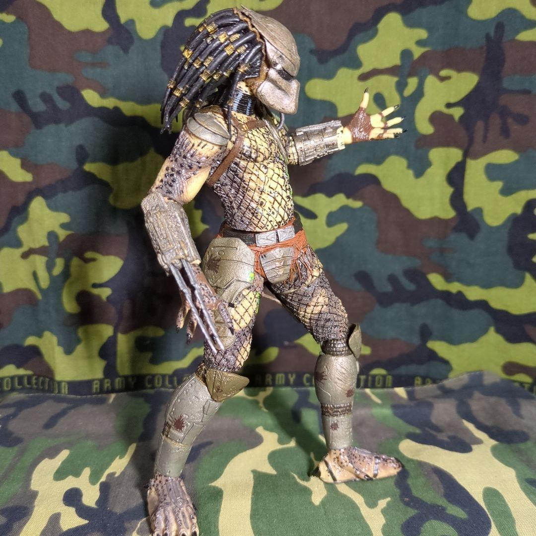 NECA／クラシックプレデター・ダメージver【中古•パッケージ無し】
