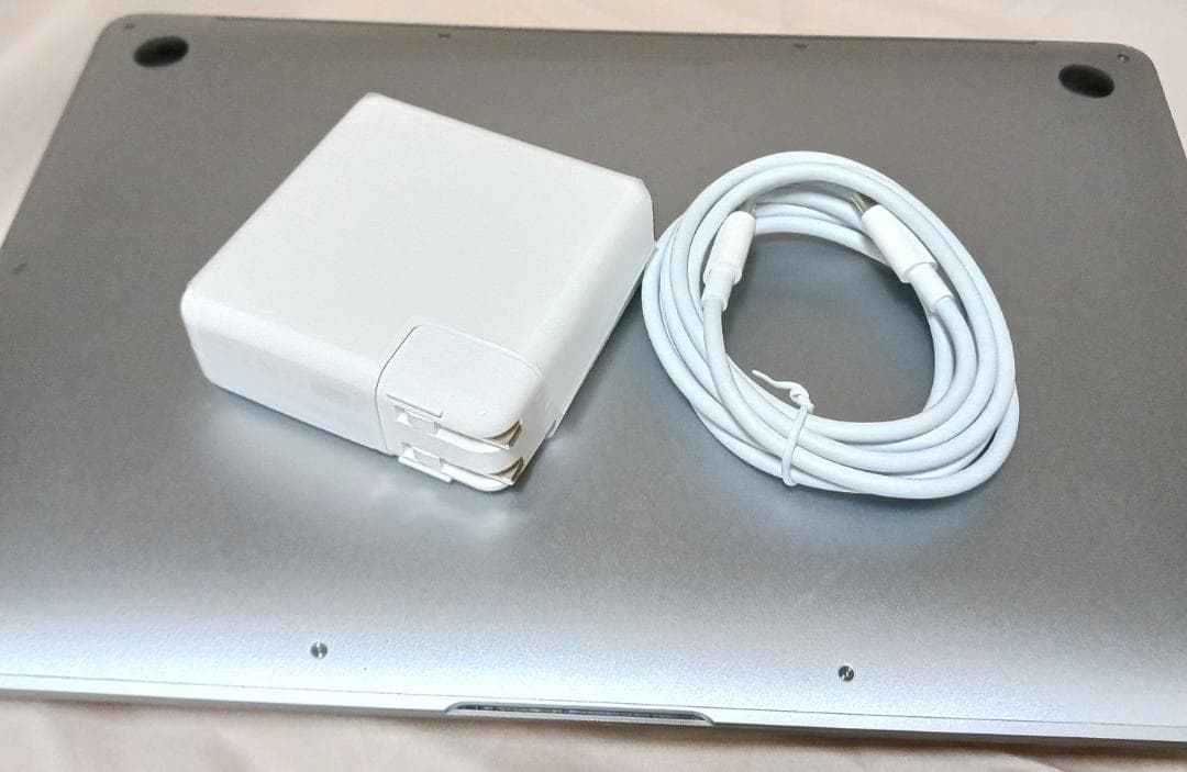 i5/16/256 バッテリー換済　MacBook Air 13　A1932